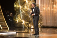 The Revenant Alejandro González Iñárritu Receives the Oscar for Achievement in Directing