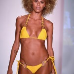 Sirenes De Soleil 2017 Collection at SwimMiami – Runway